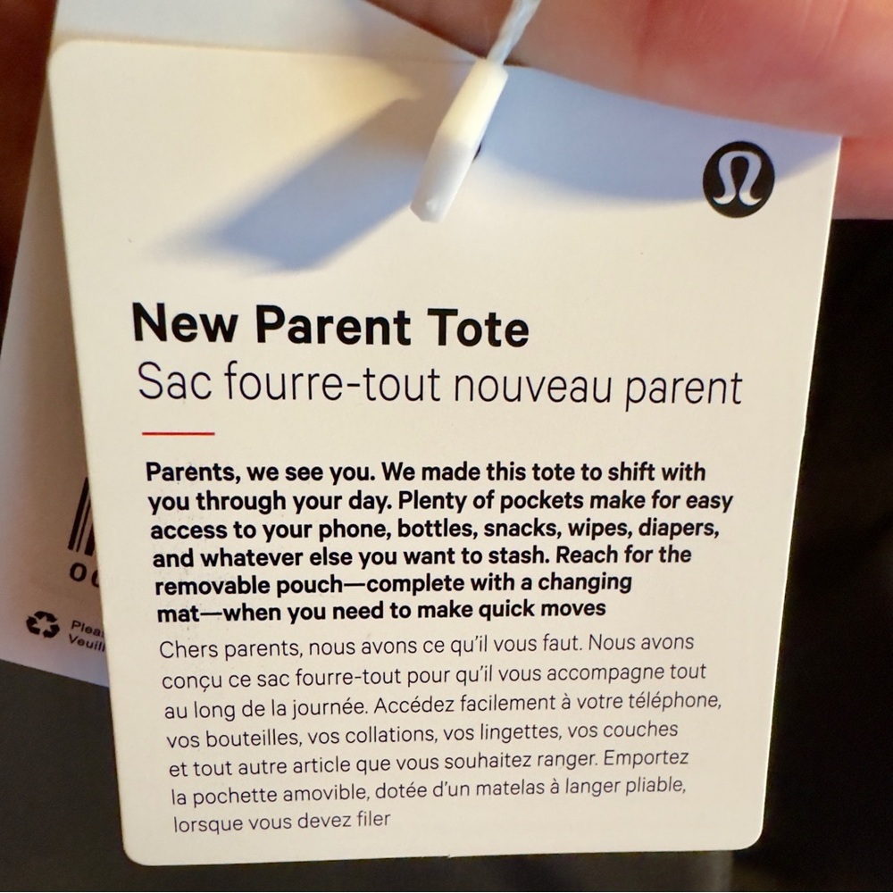 Lululemon New Parent Tote 20L in Black New with Tag - Picture 9 of 15